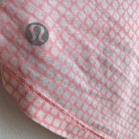 Lululemon Low back Tank Top - Picture 3 of 4